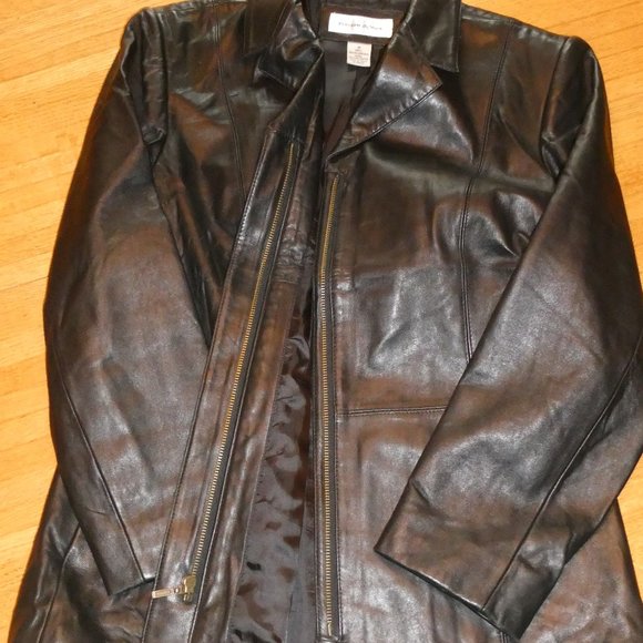 Leather Jacket Women's As New - Picture 5 of 8